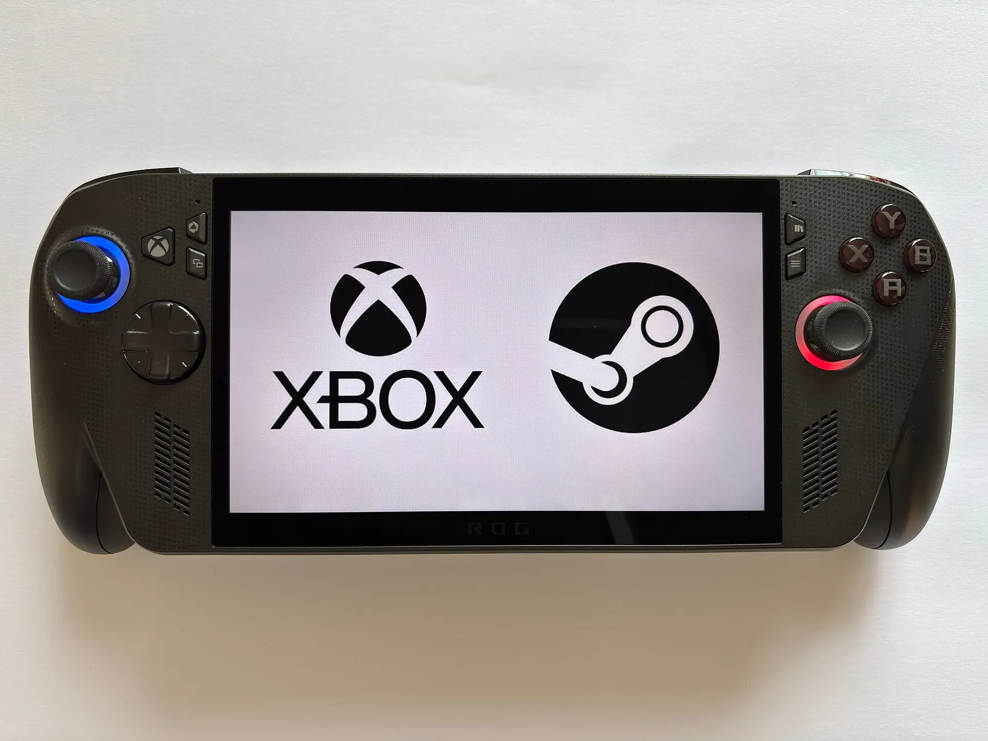 ROG Xbox Ally and ROG Xbox Ally X handheld gaming devices